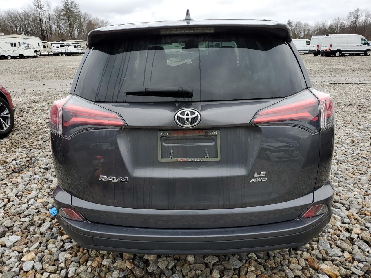 2017 TOYOTA RAV4 LE - Image 6