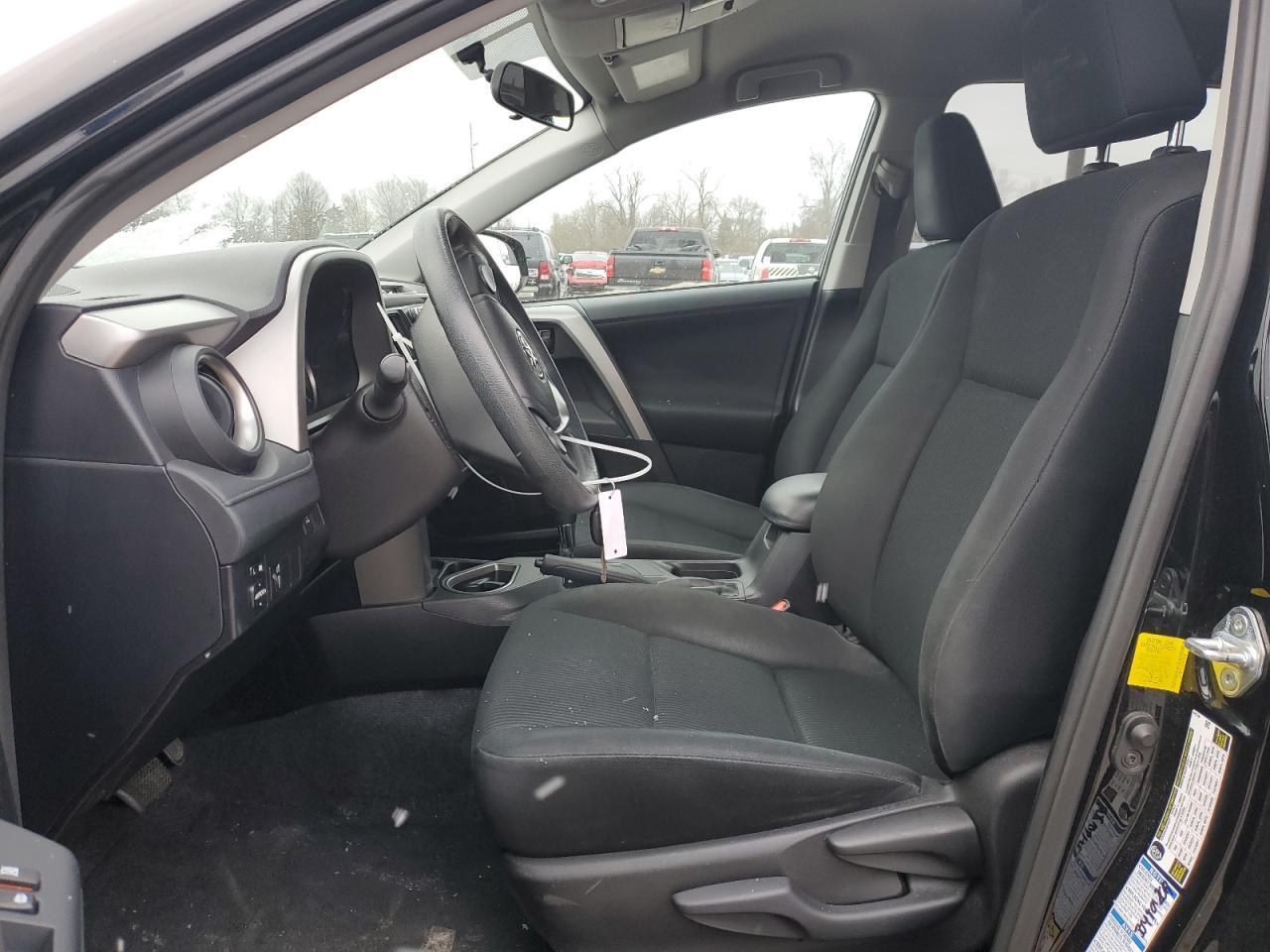 2016 TOYOTA RAV4 LE - Фото 7