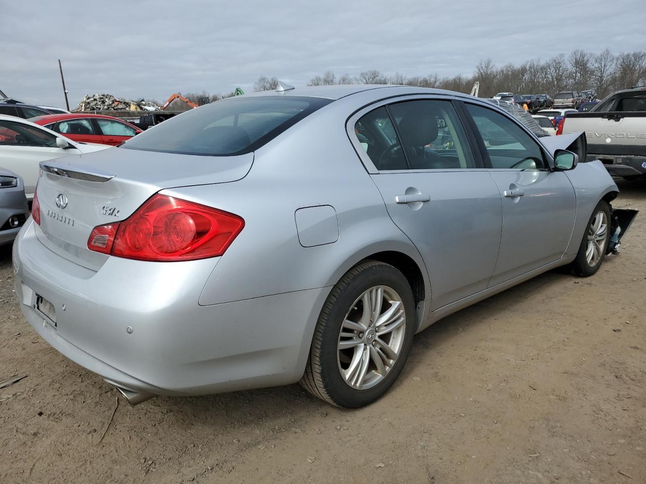 2012 INFINITI G37 - Image 3