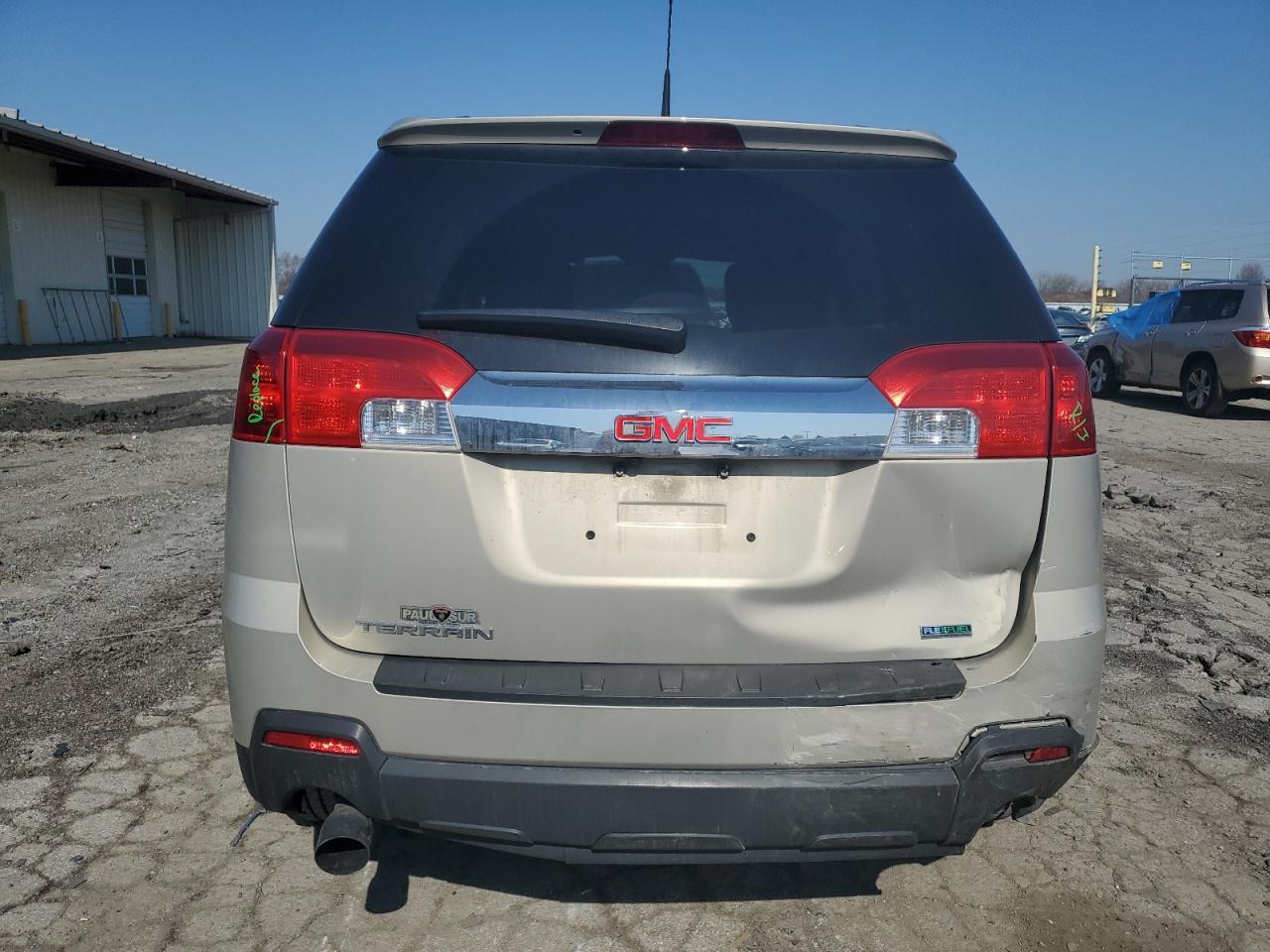 2012 GMC TERRAIN SL - Image 6