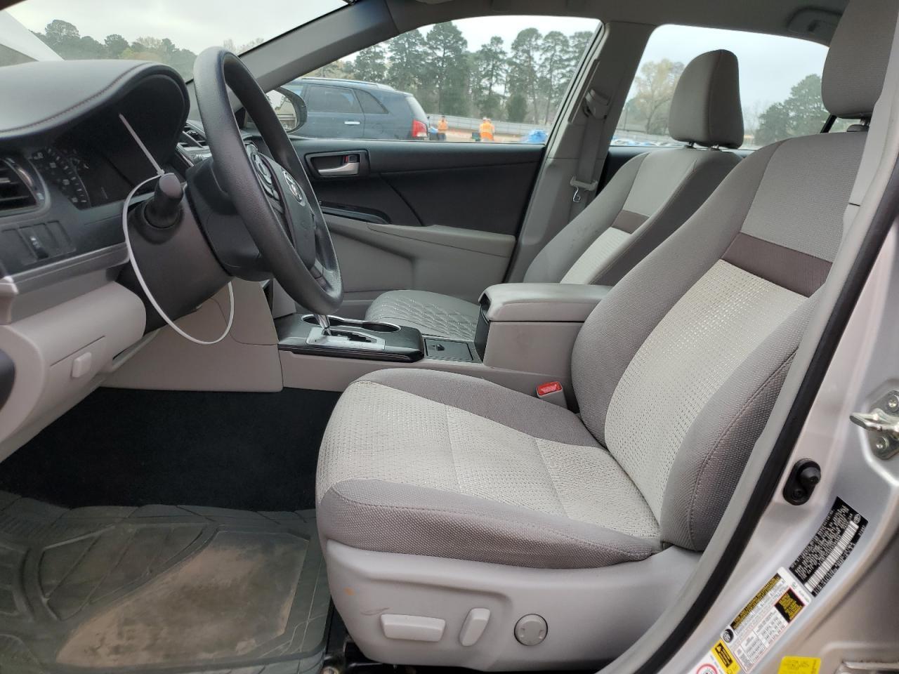 2014 TOYOTA CAMRY L - Фото 7