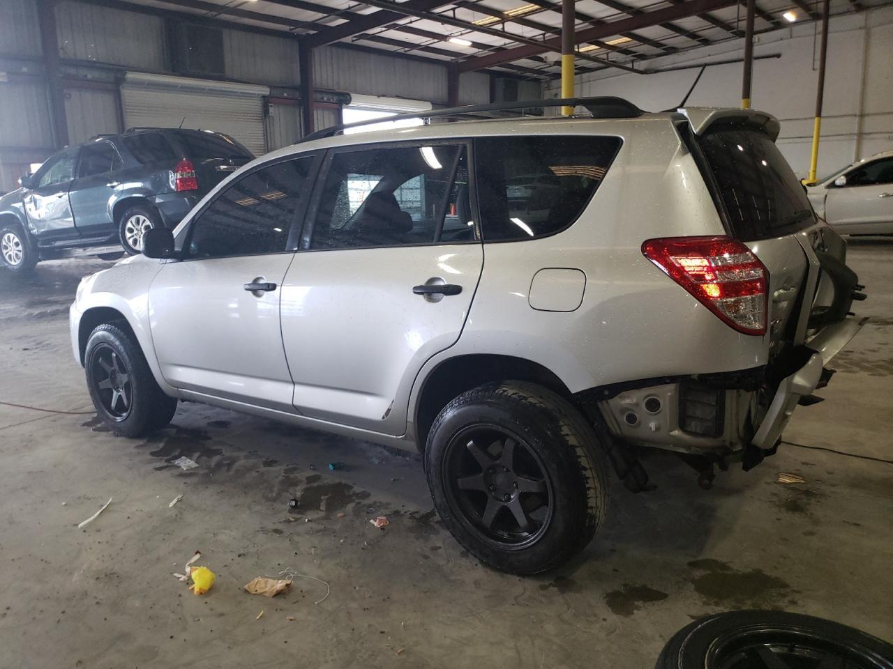 2011 TOYOTA RAV4 - Image 2