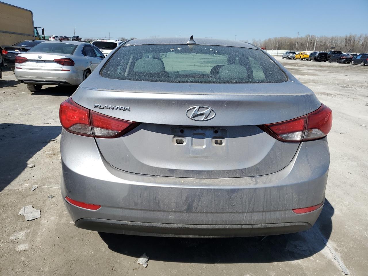 2015 HYUNDAI ELANTRA SE - Image 6
