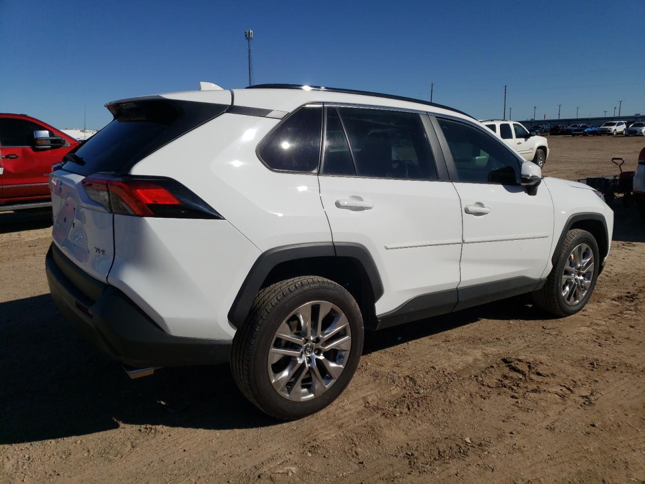 2020 TOYOTA RAV4 XLE P - Image 3
