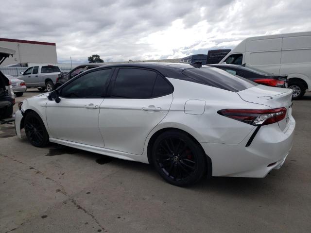 2021 Toyota Camry Xse - Фото 2