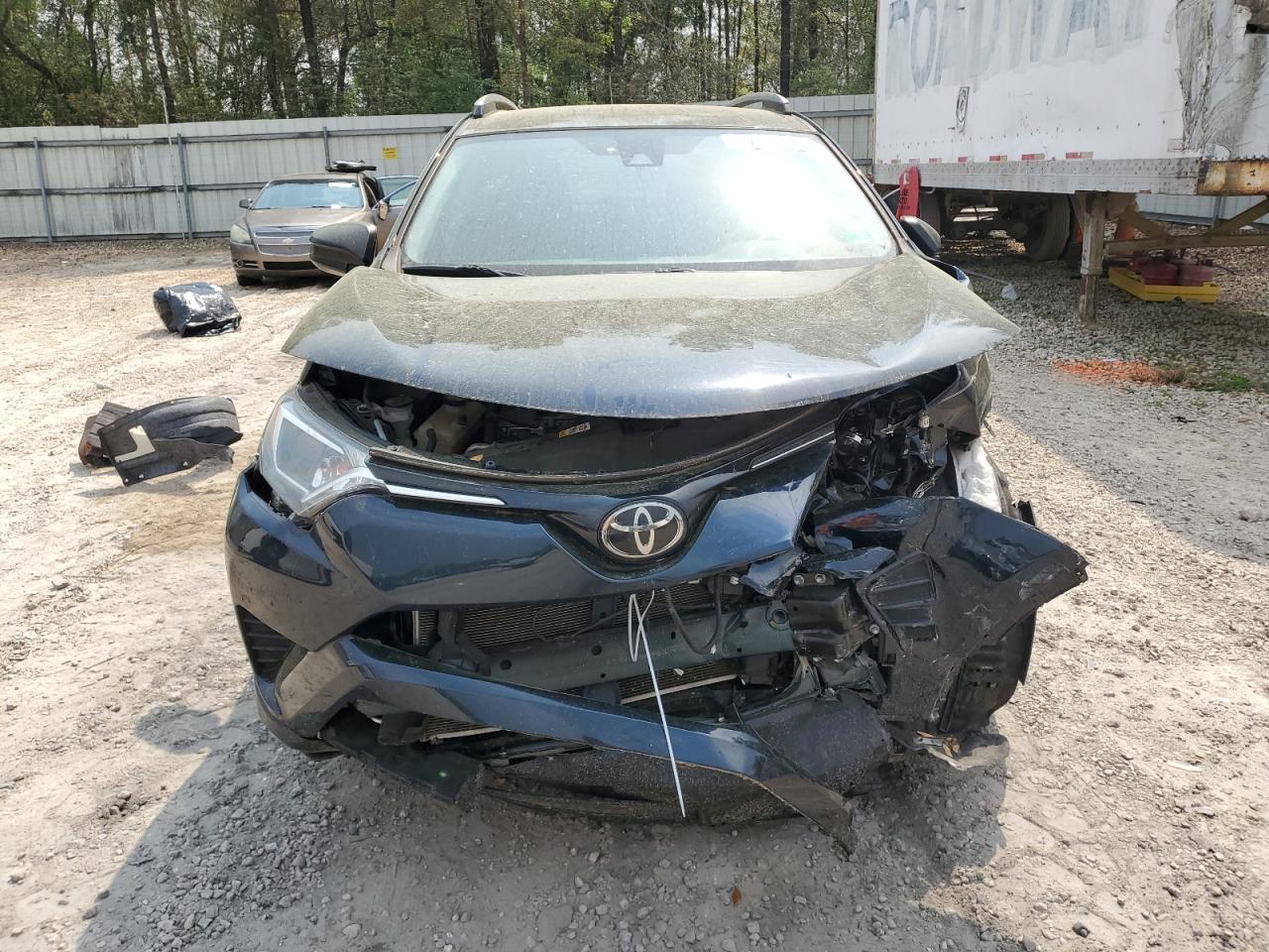 2018 TOYOTA RAV4 LE - Фото 5