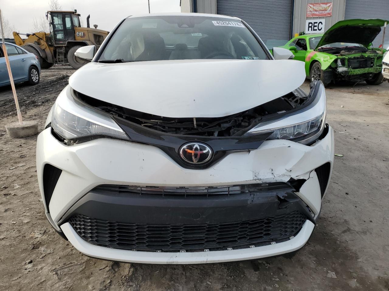 2021 TOYOTA C-HR XLE - Фото 5