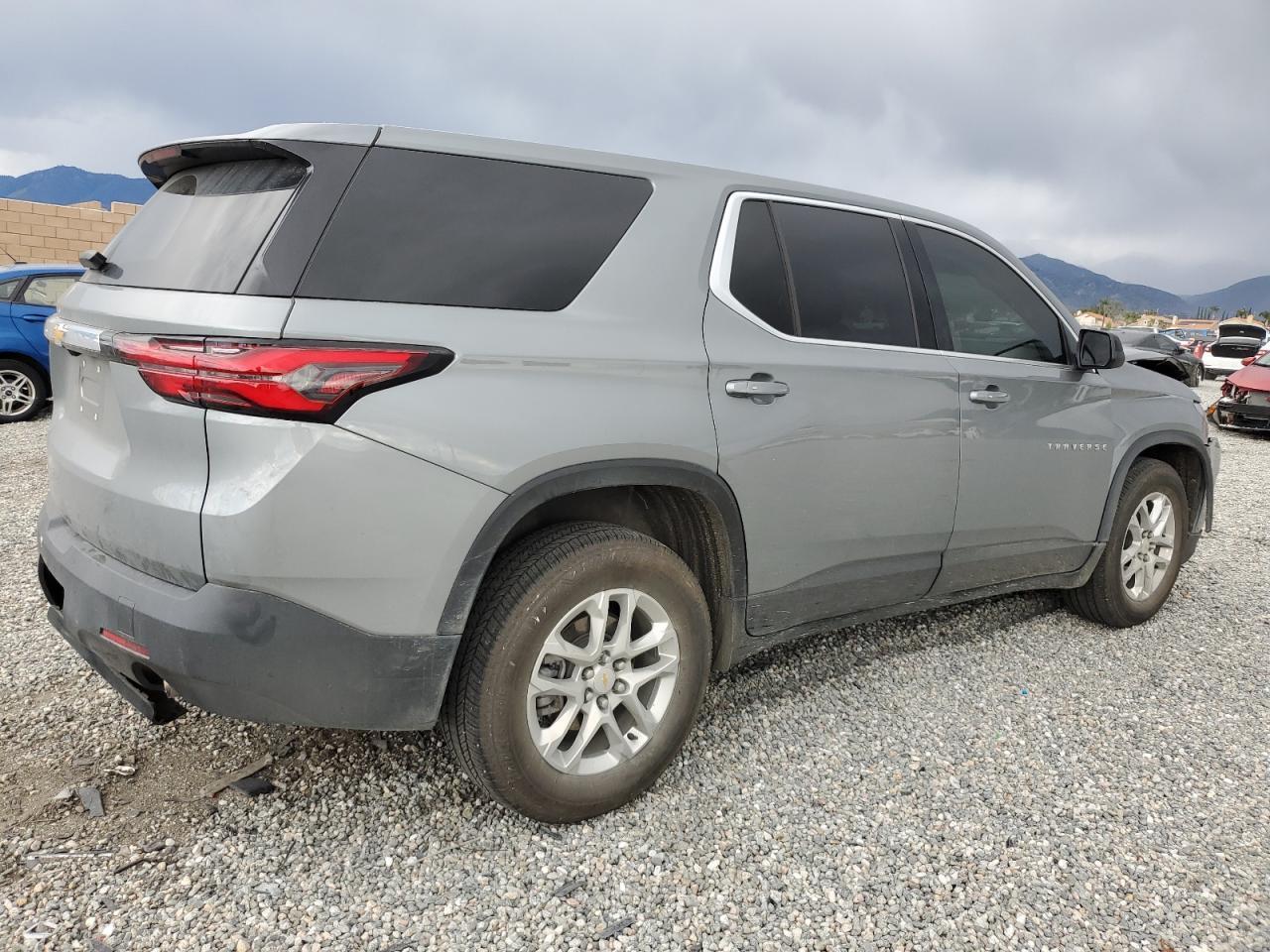2023 CHEVROLET TRAVERSE L - Image 3