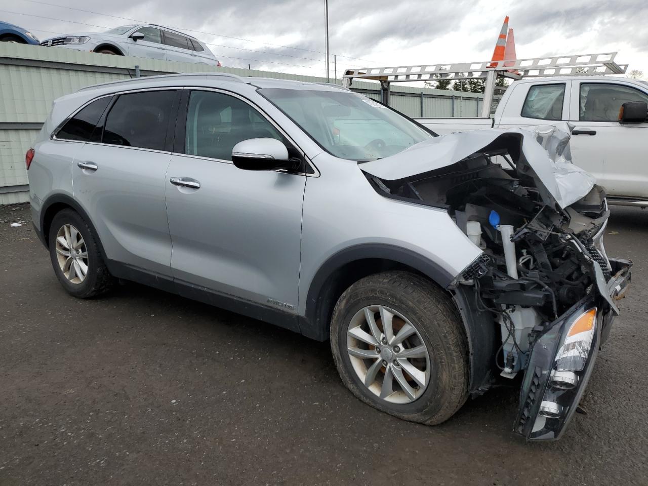2017 KIA SORENTO LX - Фото 4