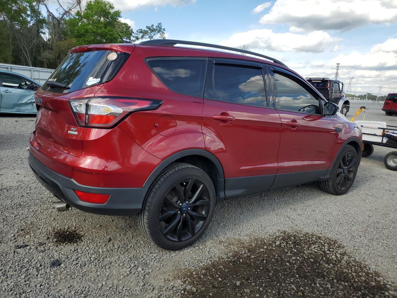 2017 FORD ESCAPE SE - Фото 3