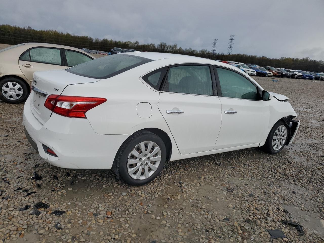 2017 NISSAN SENTRA S - Фото 3