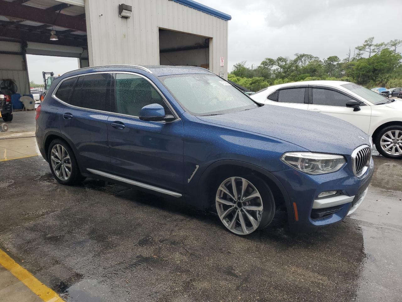 2019 BMW X3 XDRIVE3 - Фото 4