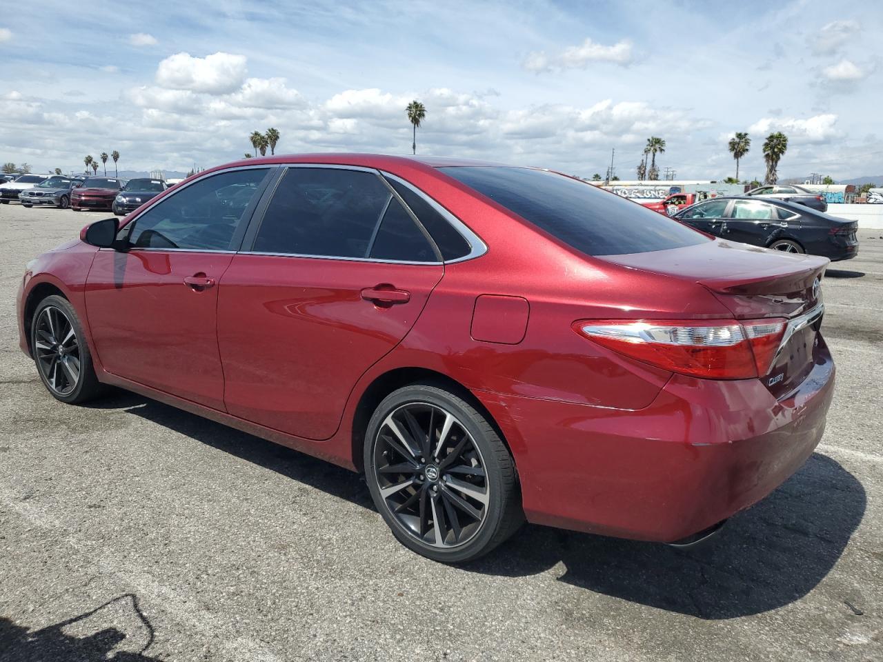 2017 TOYOTA CAMRY LE - Фото 2