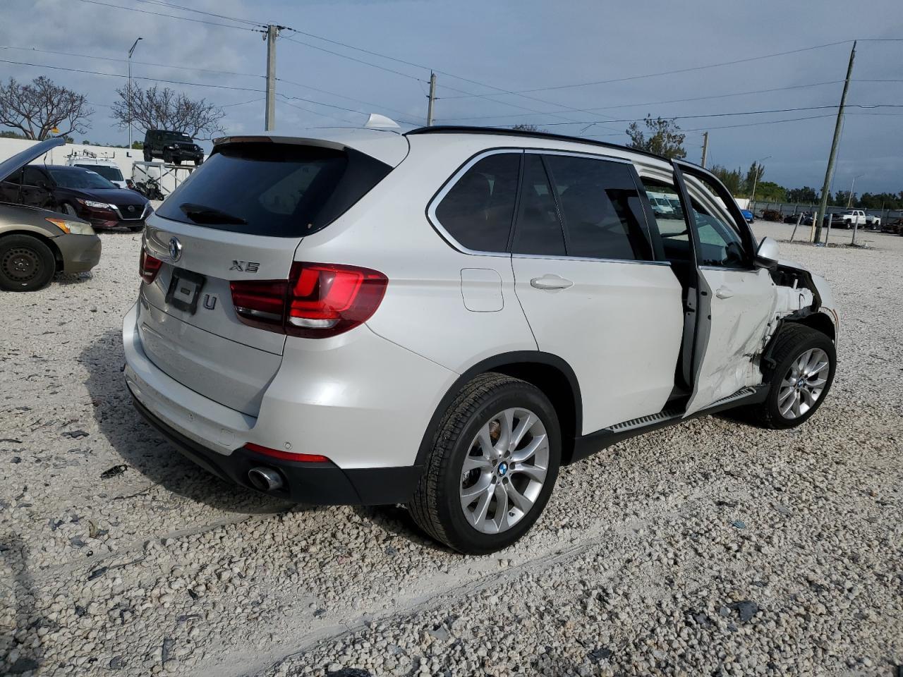 2016 BMW X5 XDRIVE3 - Image 3