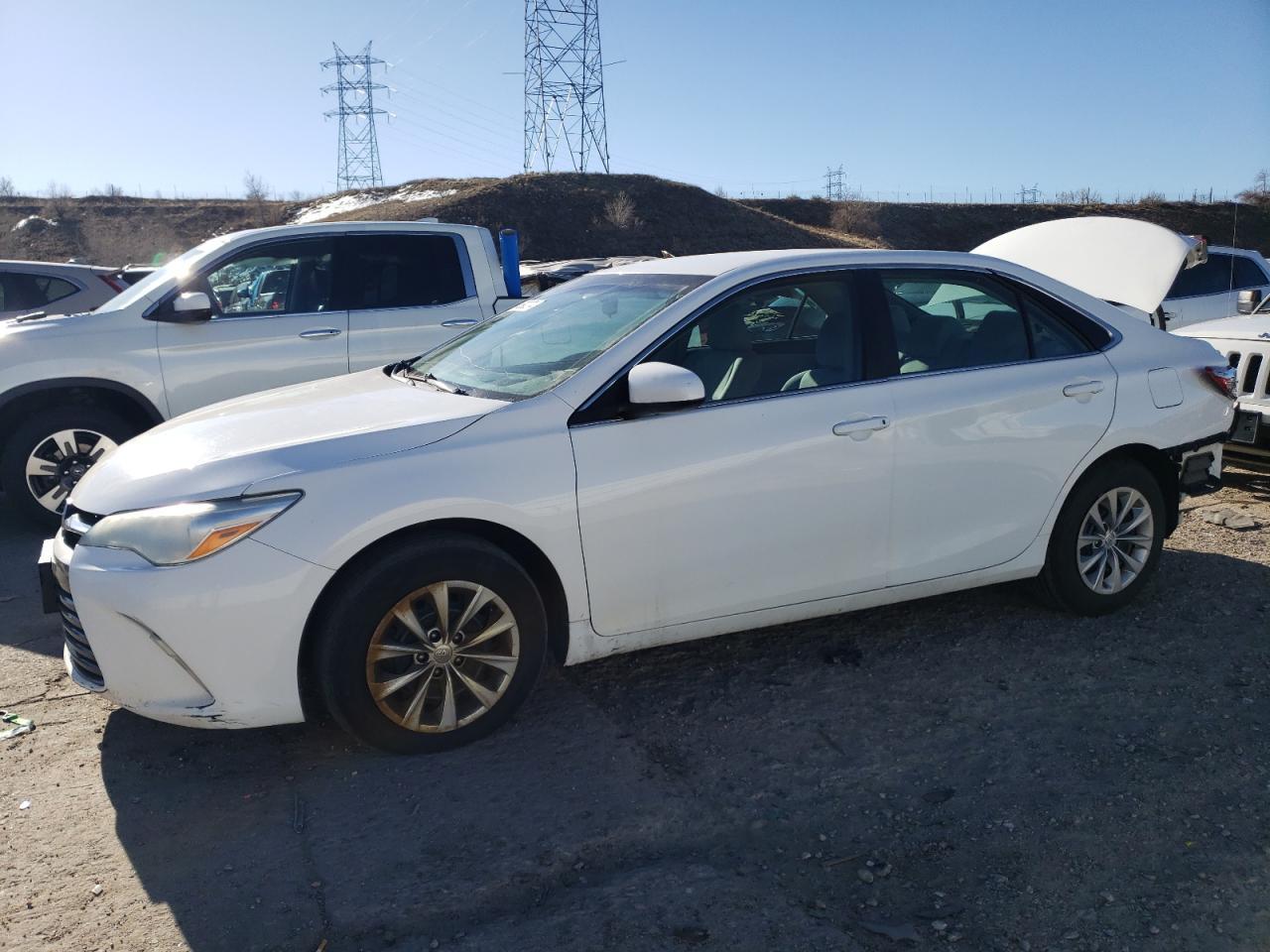 2016 TOYOTA CAMRY LE car image