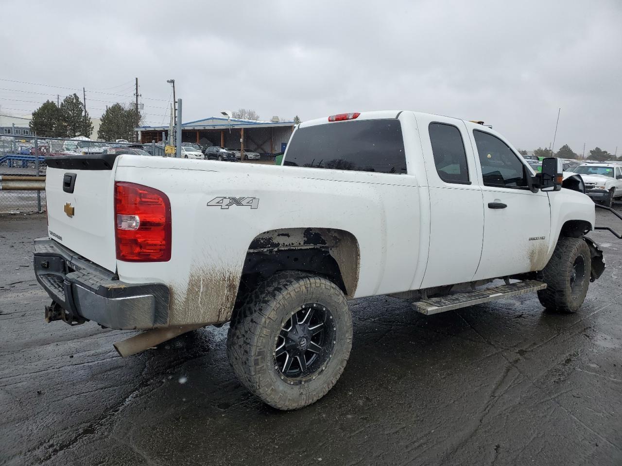 2013 CHEVROLET SILVERADO - Фото 3