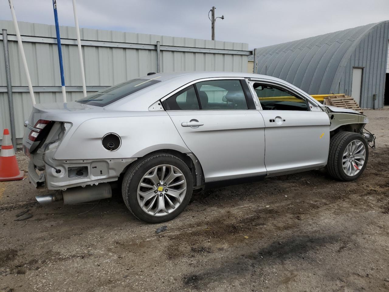 2019 FORD TAURUS LIM - Image 3