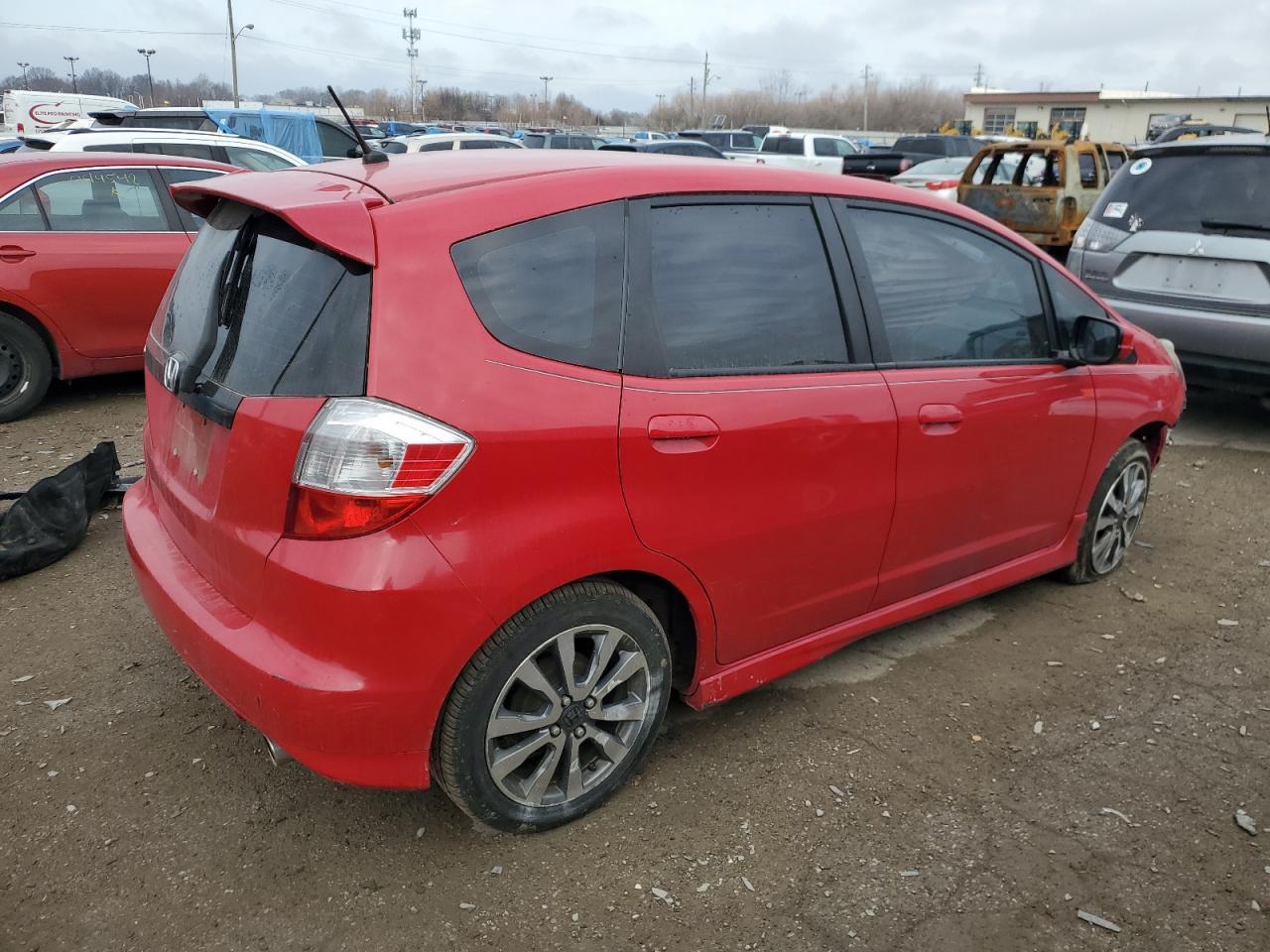 2013 HONDA FIT SPORT - Фото 3