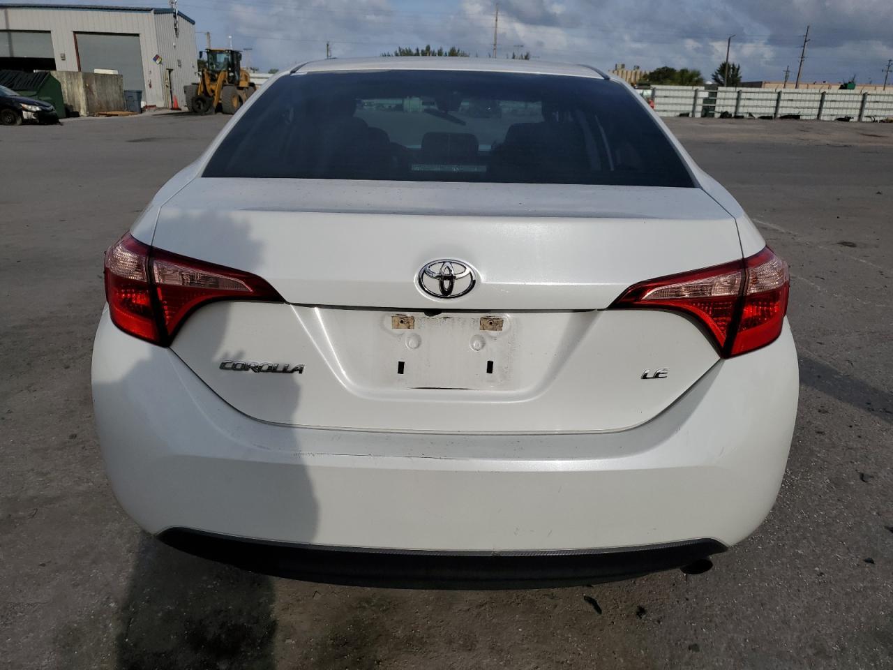 2019 TOYOTA COROLLA L - Image 6