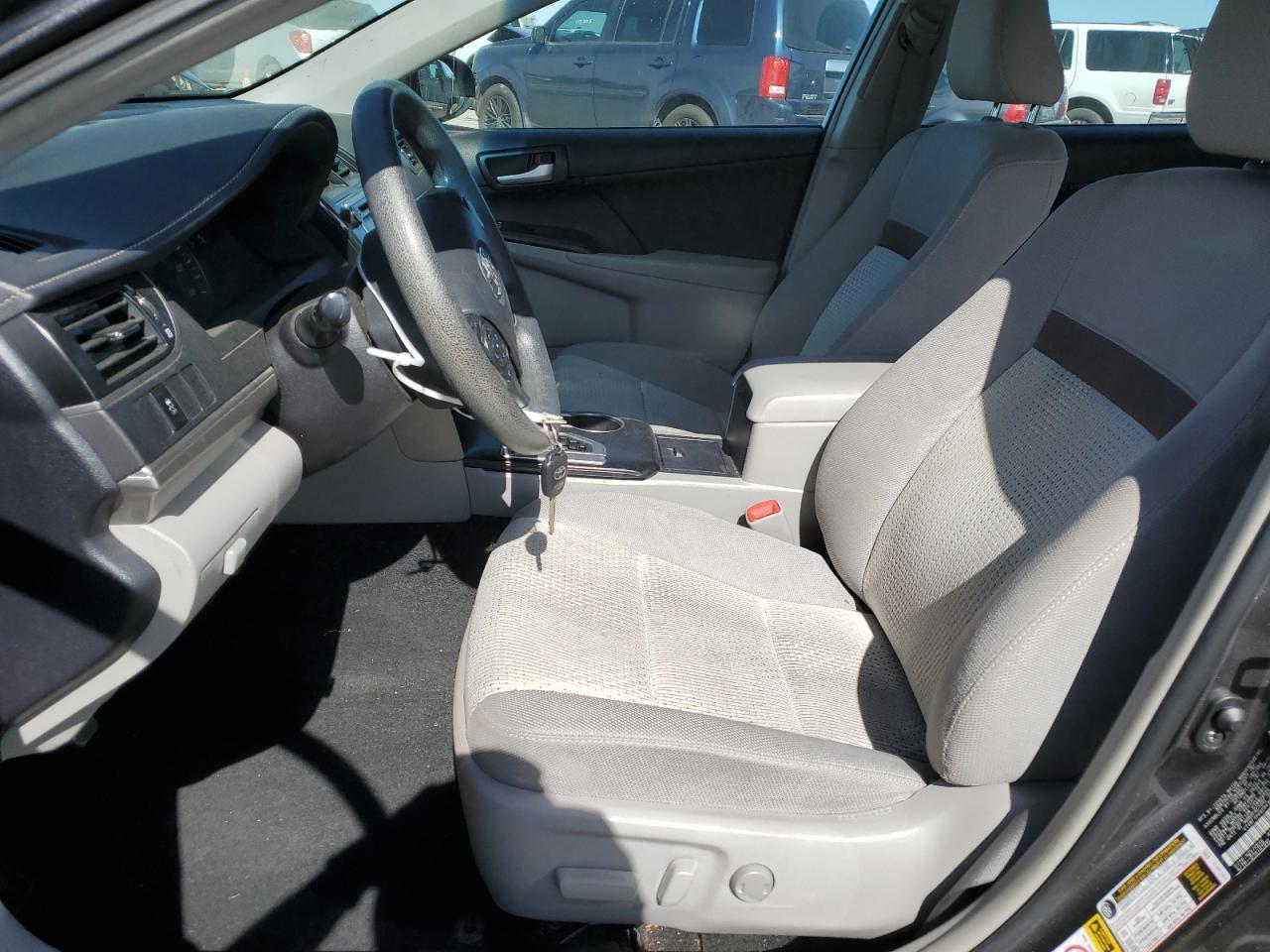 2014 TOYOTA CAMRY L - Image 7