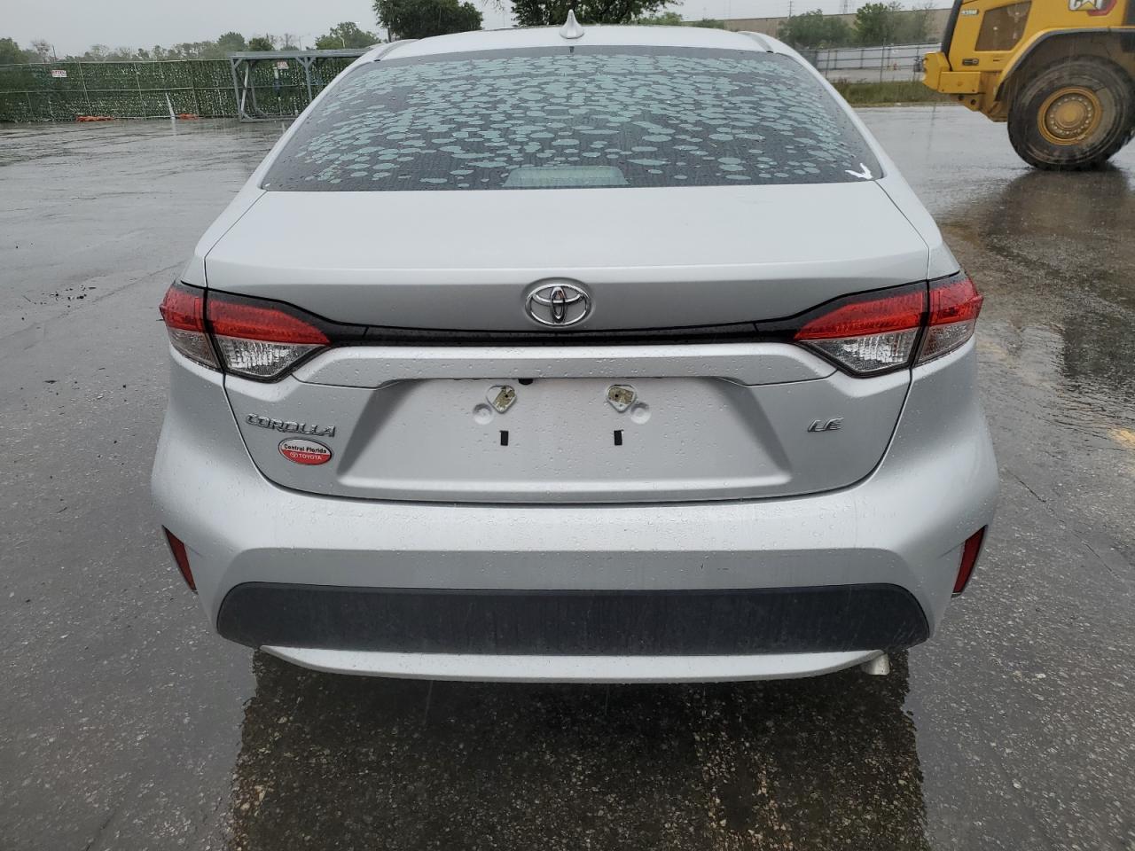 2021 TOYOTA COROLLA LE - Фото 6
