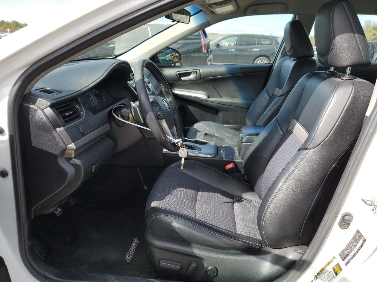 2014 TOYOTA CAMRY L - Image 7