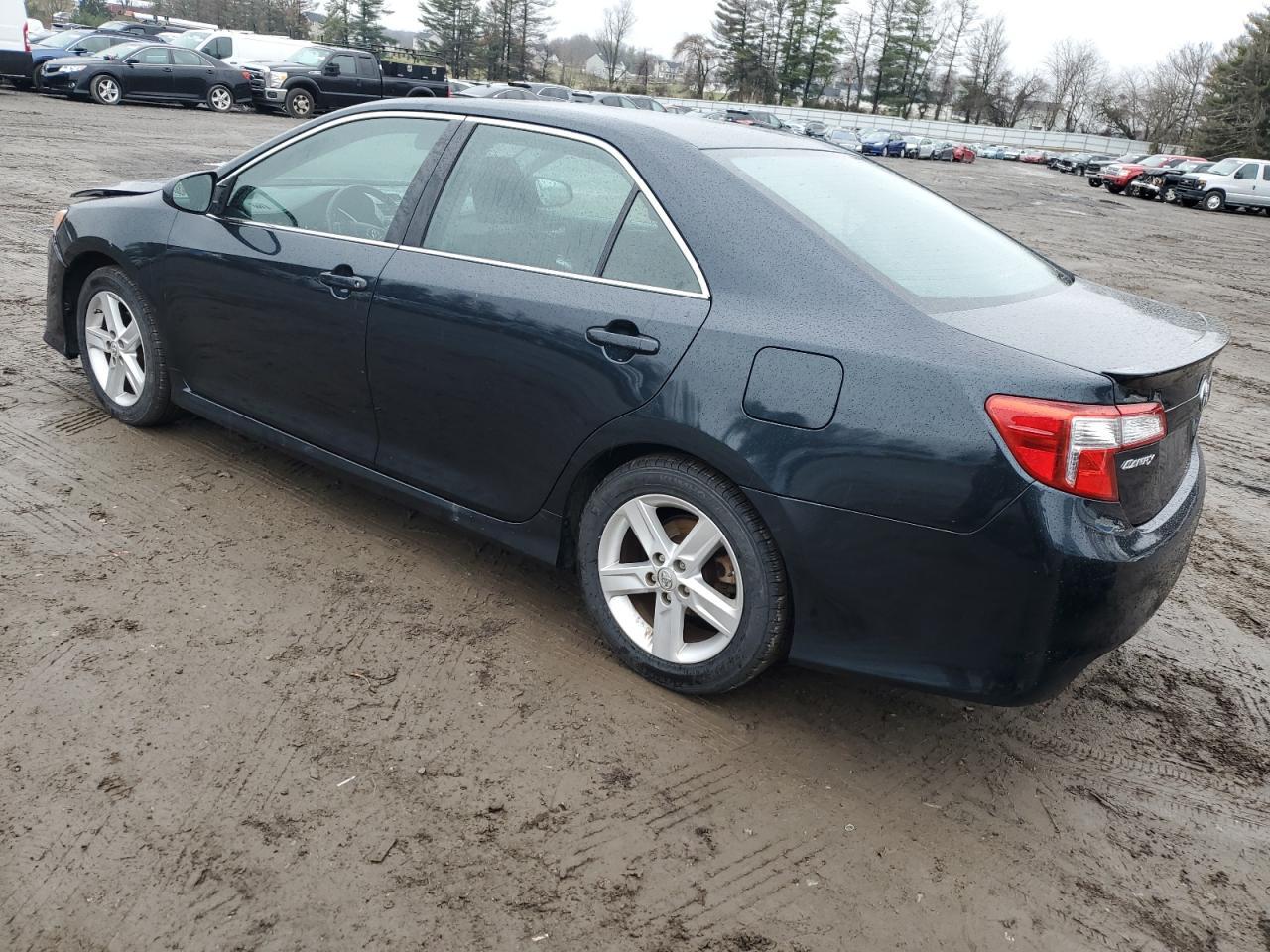 2014 TOYOTA CAMRY L - Фото 2