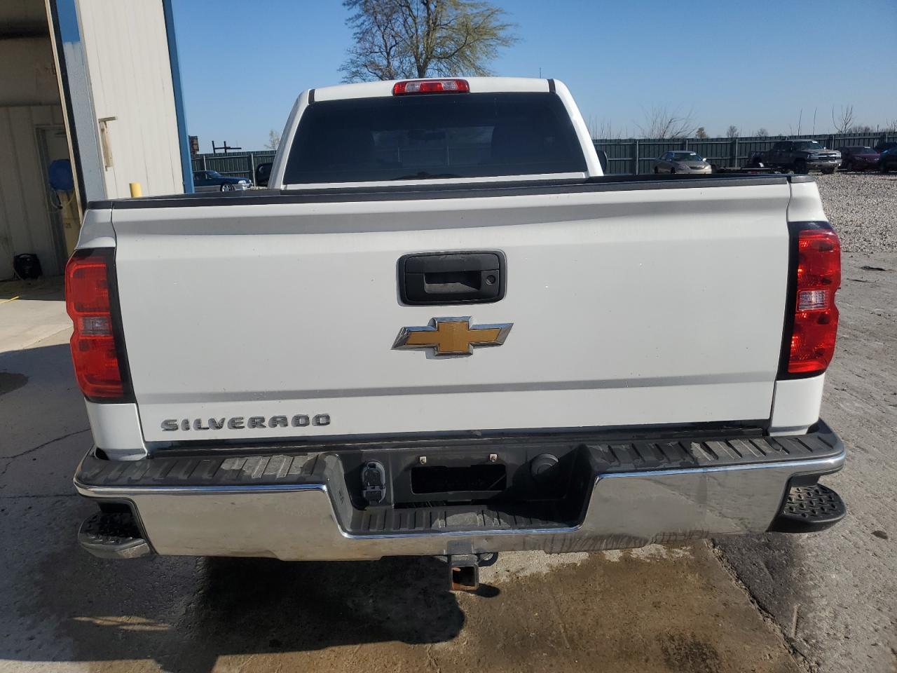 2017 CHEVROLET SILVERADO - Image 6