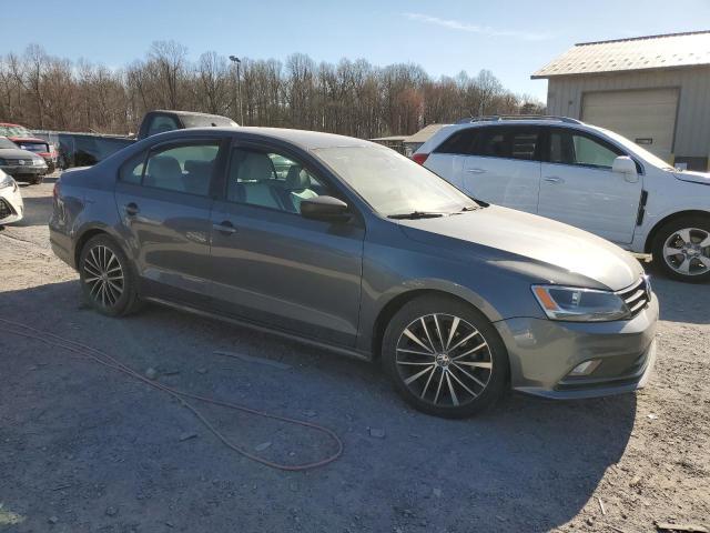 2016 Volkswagen Jetta Sport - Image 4