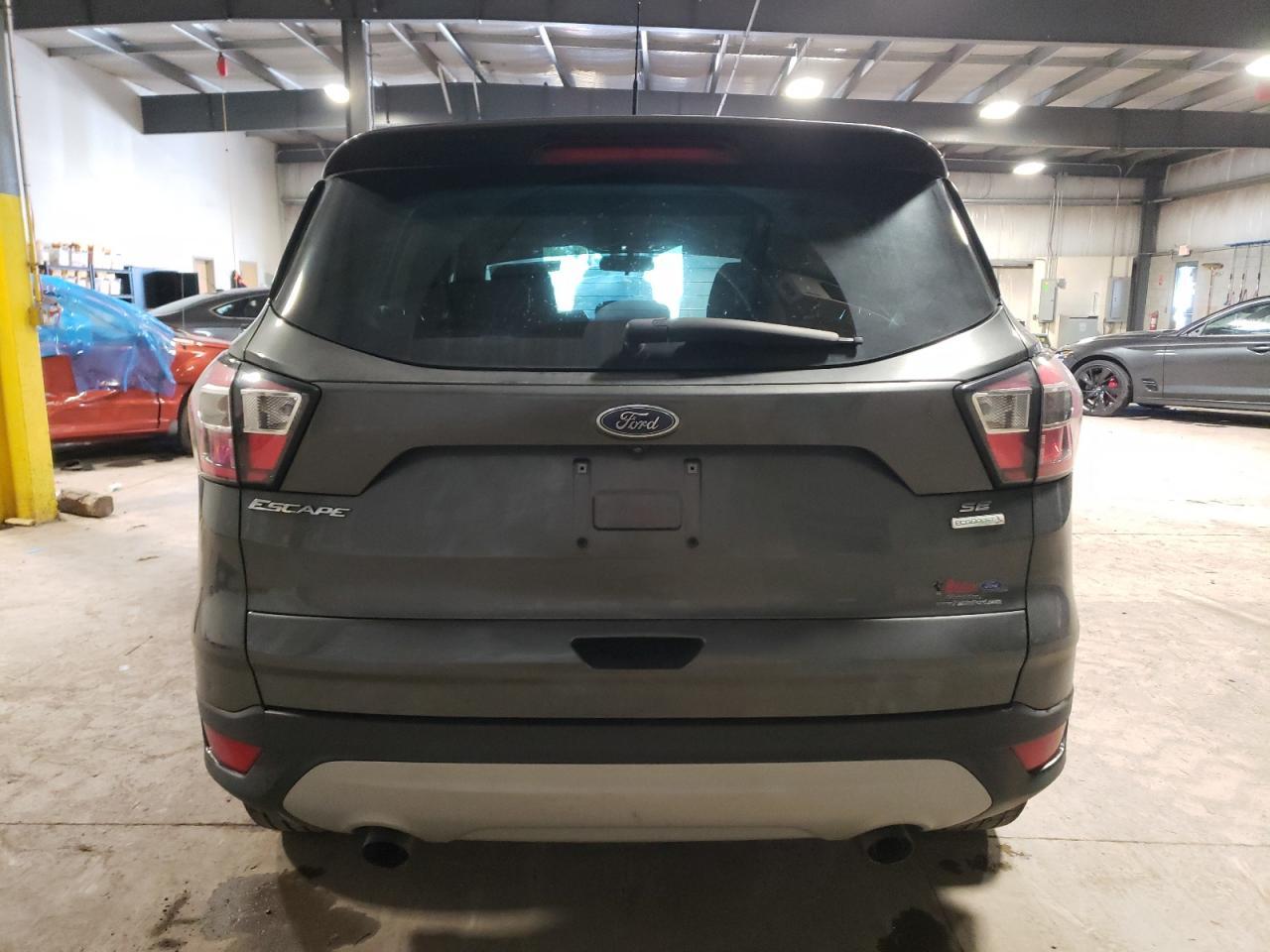 2017 FORD ESCAPE SE - Фото 6