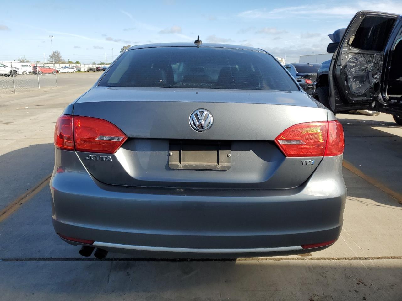 2013 VOLKSWAGEN JETTA TDI - Image 6