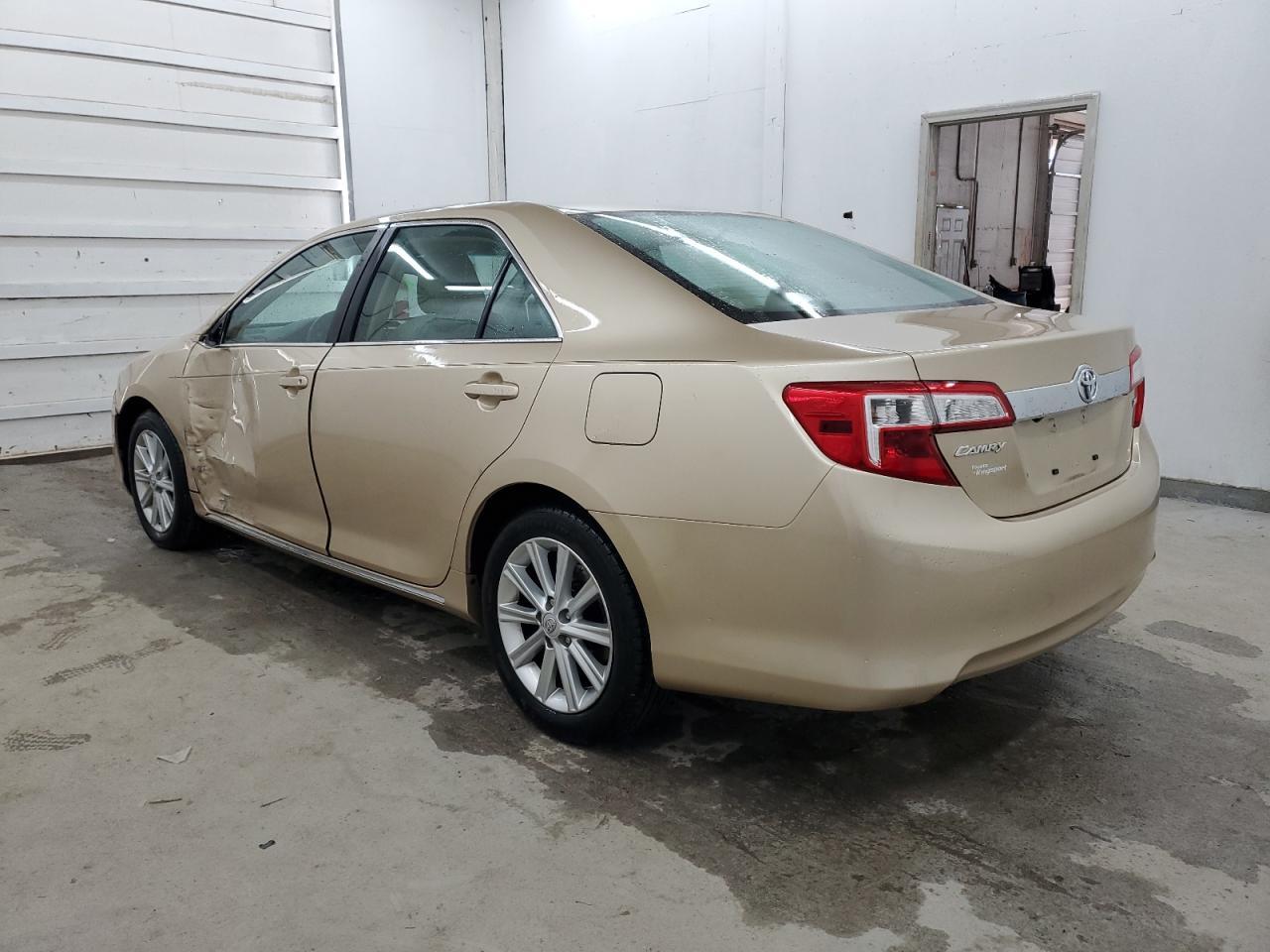 2012 TOYOTA CAMRY BASE - Image 2