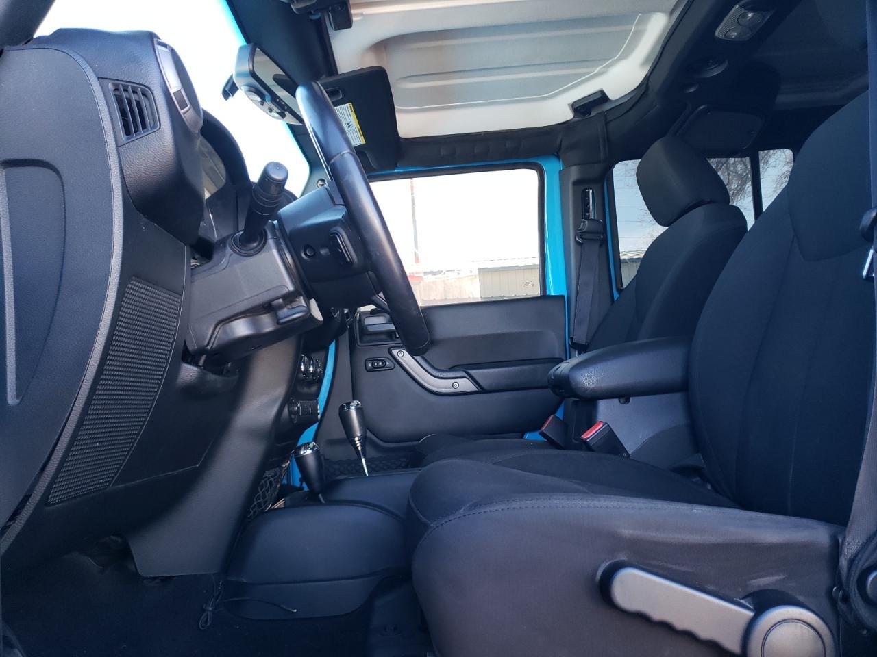 2017 JEEP WRANGLER U - Image 7