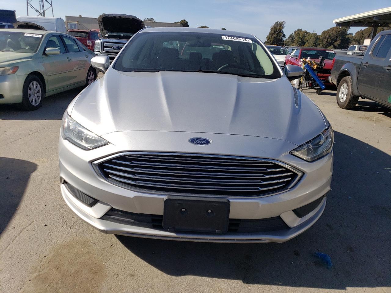 2017 FORD FUSION S H - Image 5
