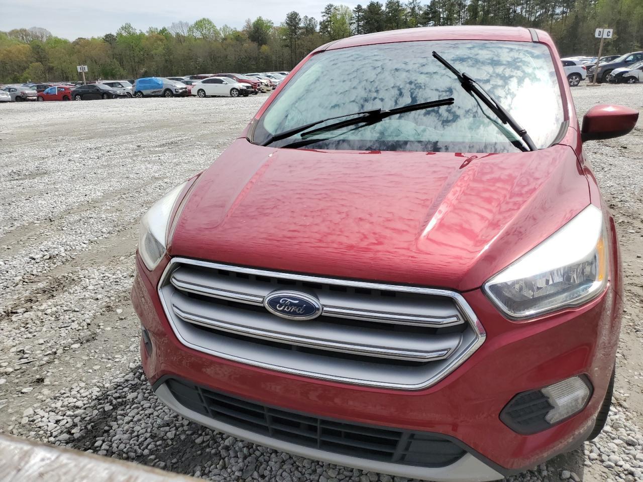2017 FORD ESCAPE SE - Image 5