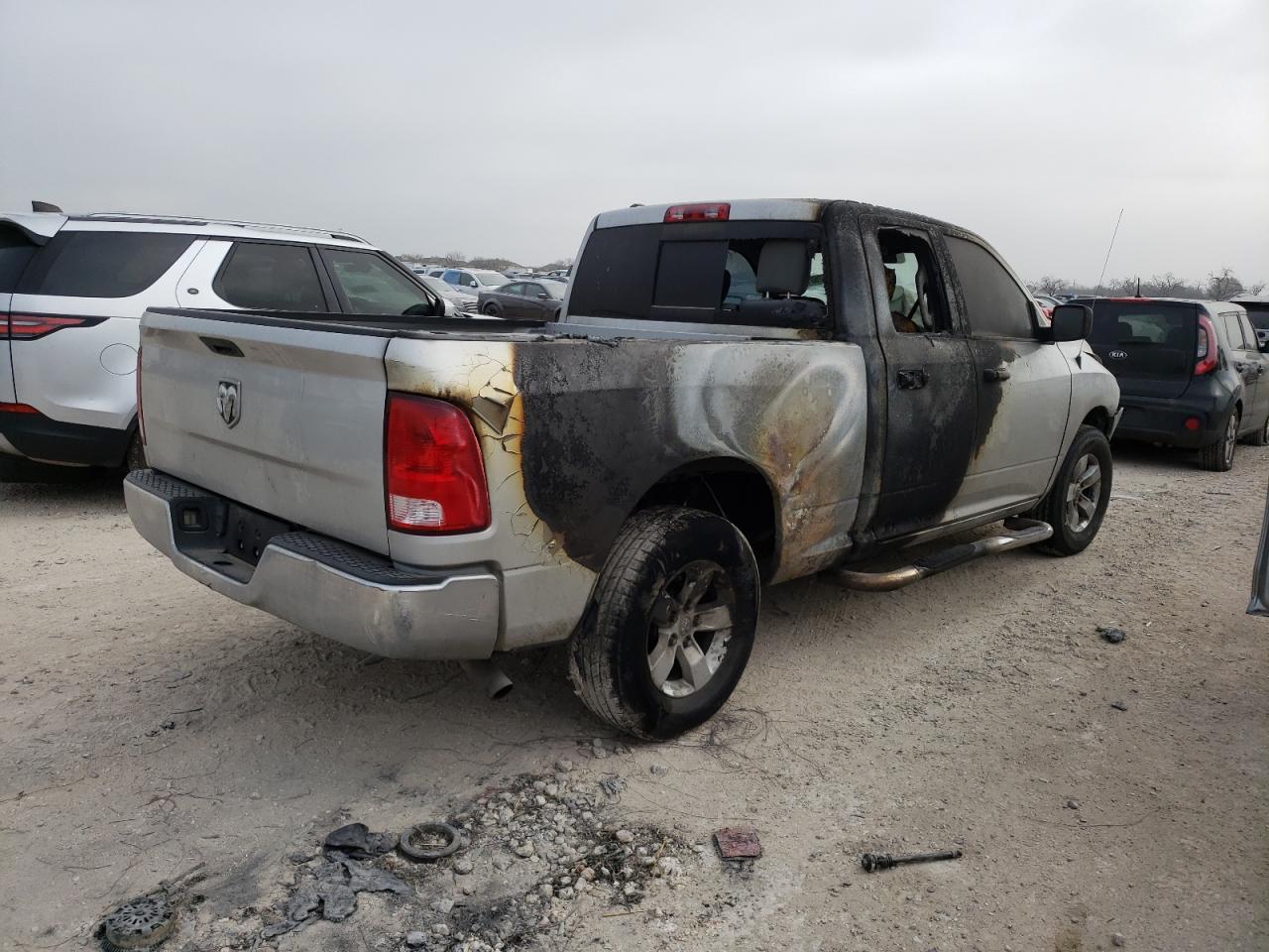 2017 RAM 1500 SLT - Image 3