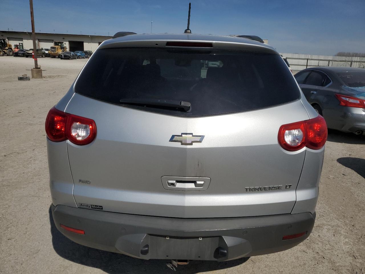 2012 CHEVROLET TRAVERSE L - Image 6