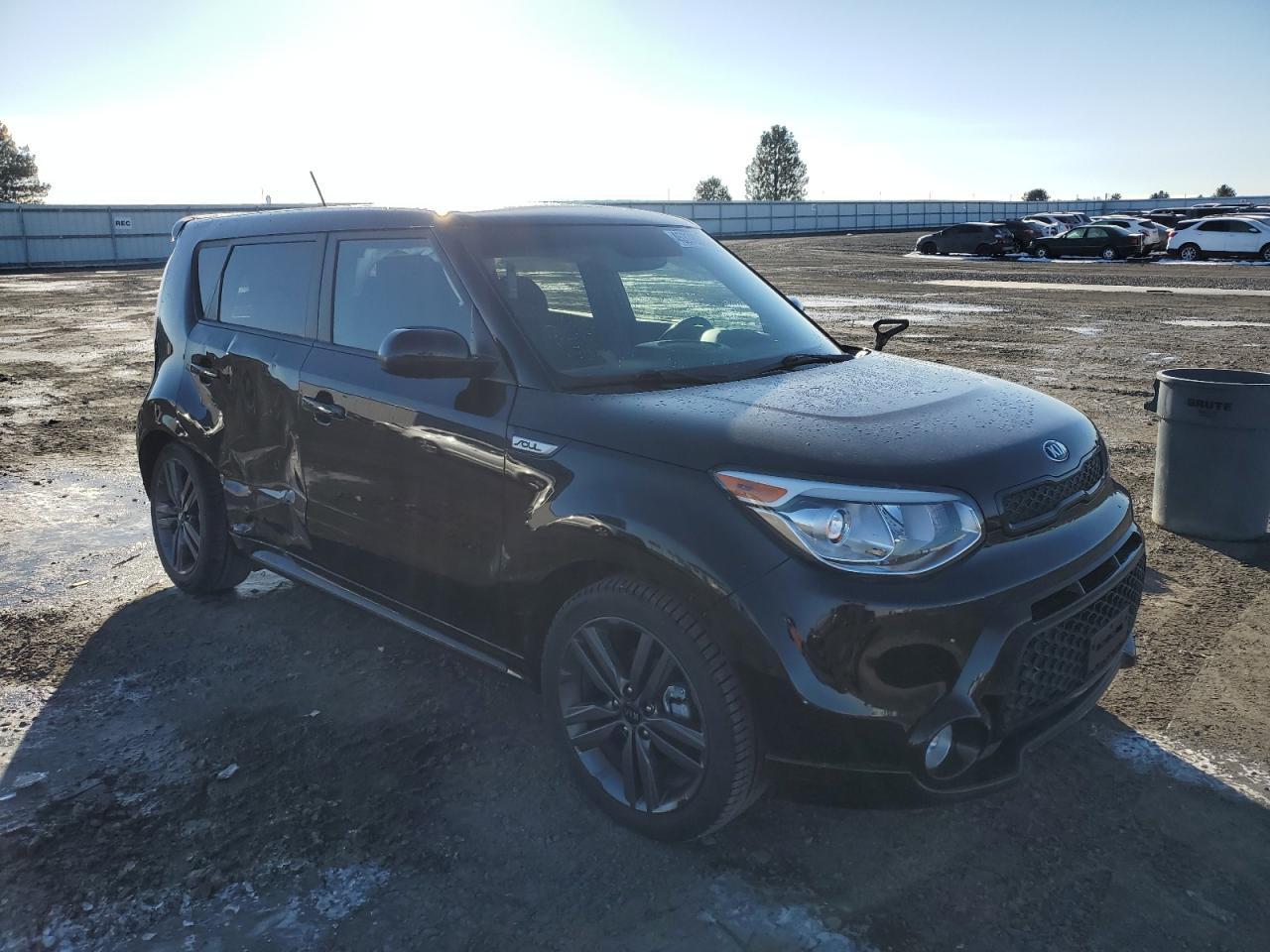 2016 KIA SOUL + - Image 4