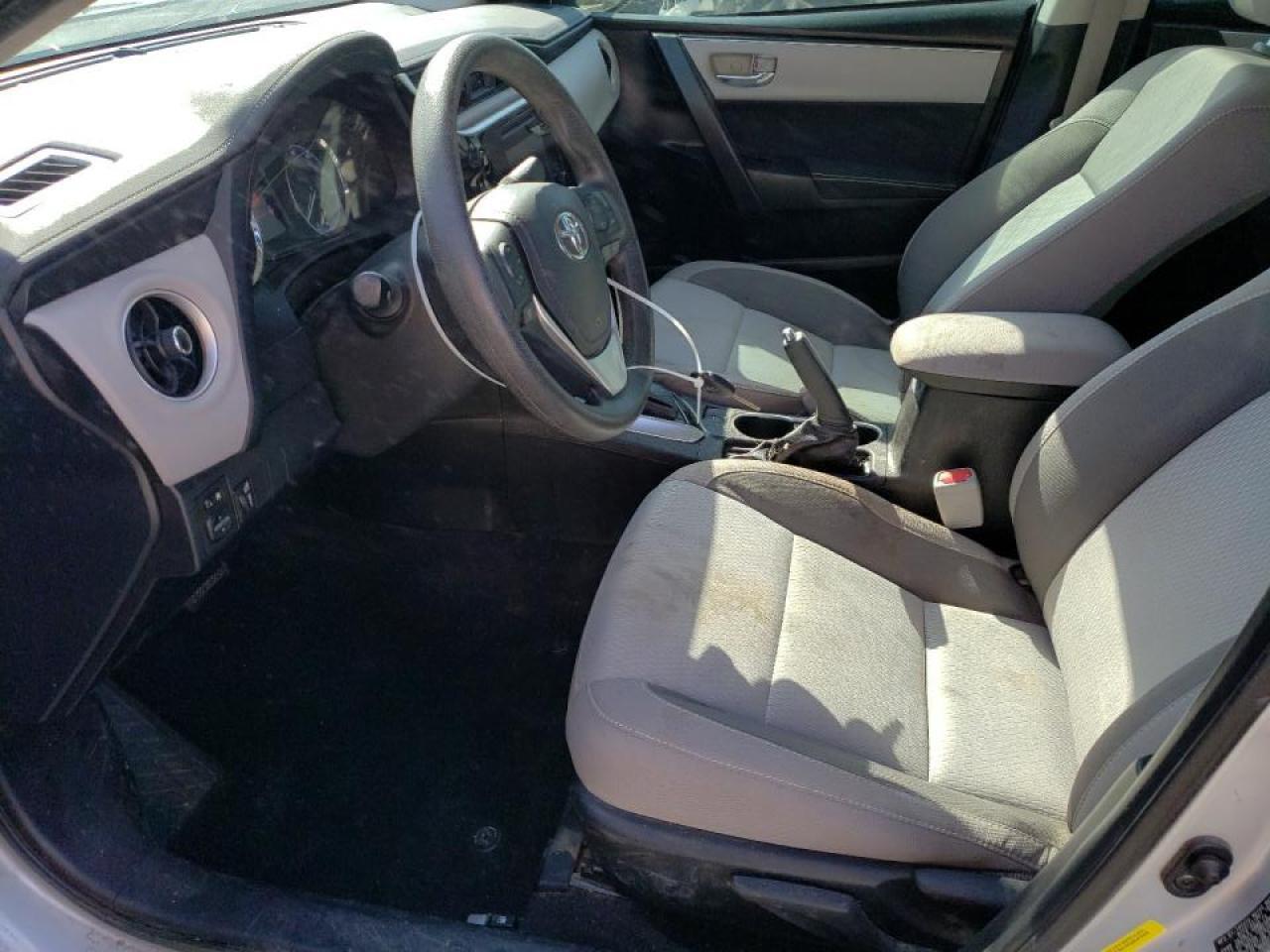 2018 TOYOTA COROLLA L - Фото 7