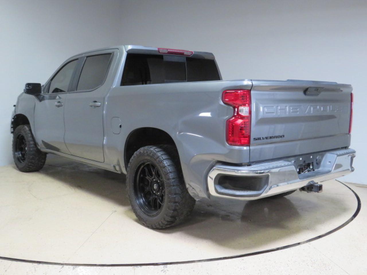 2020 CHEVROLET SILVERADO - Фото 4