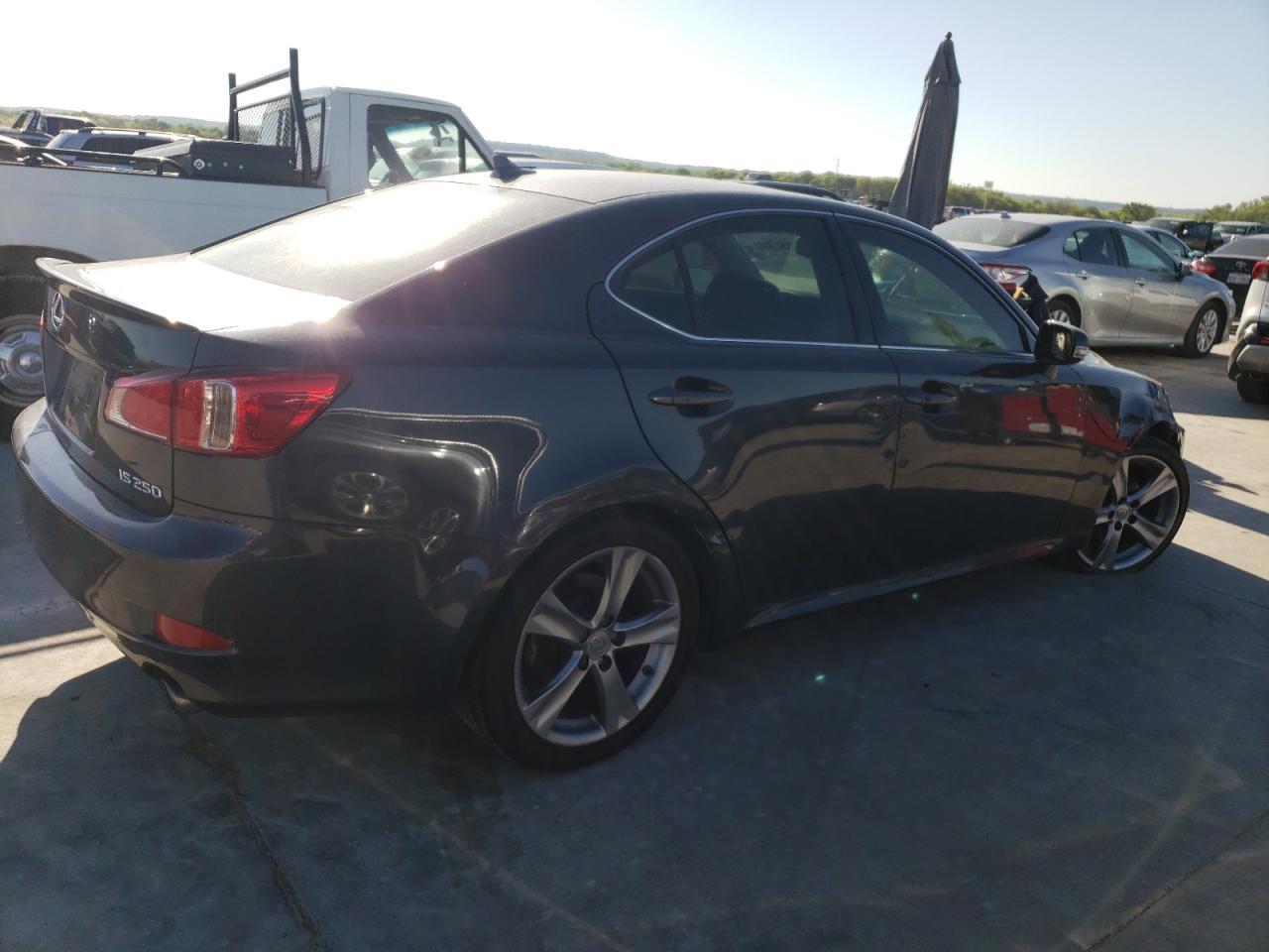 2011 LEXUS IS 250 - Image 3