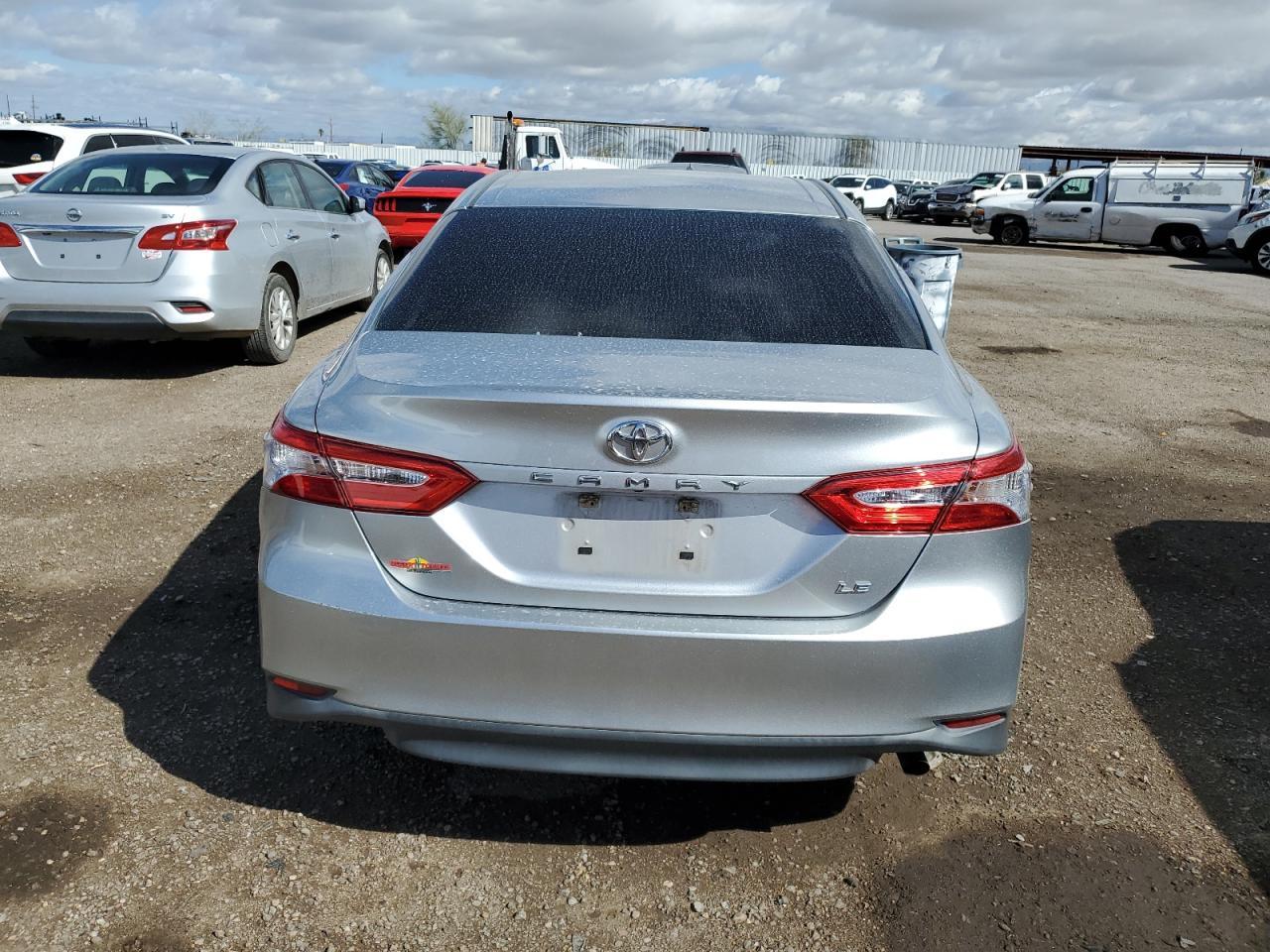2018 TOYOTA CAMRY L - Image 6