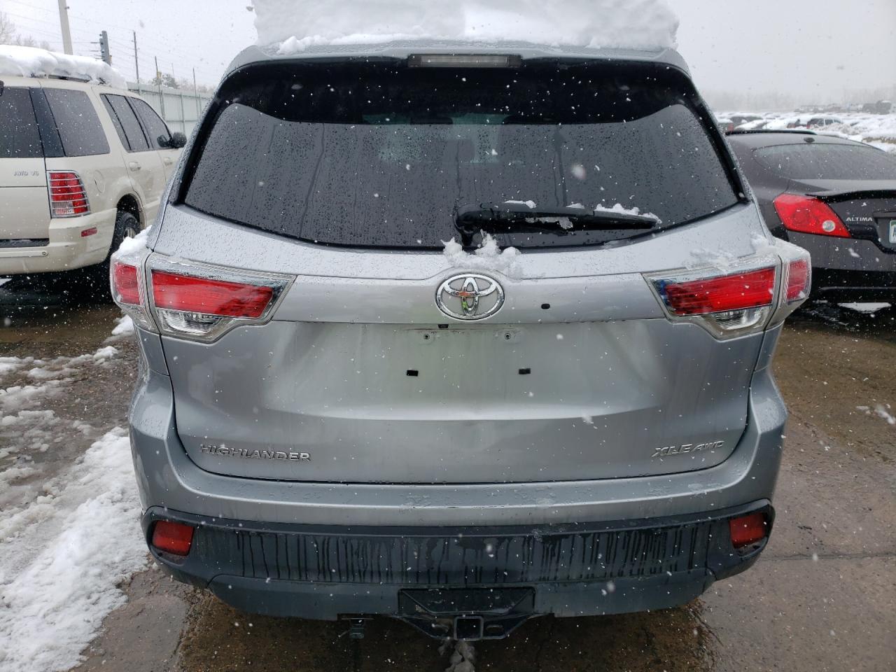 2015 TOYOTA HIGHLANDER - Image 6