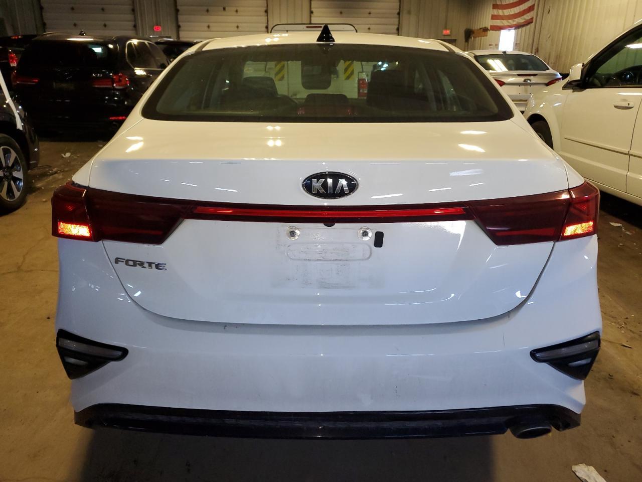 2021 KIA FORTE FE - Фото 6