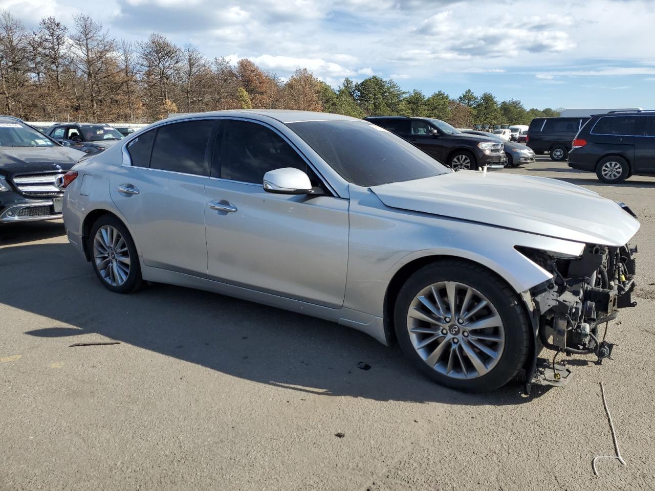 2018 INFINITI Q50 LUXE - Фото 4