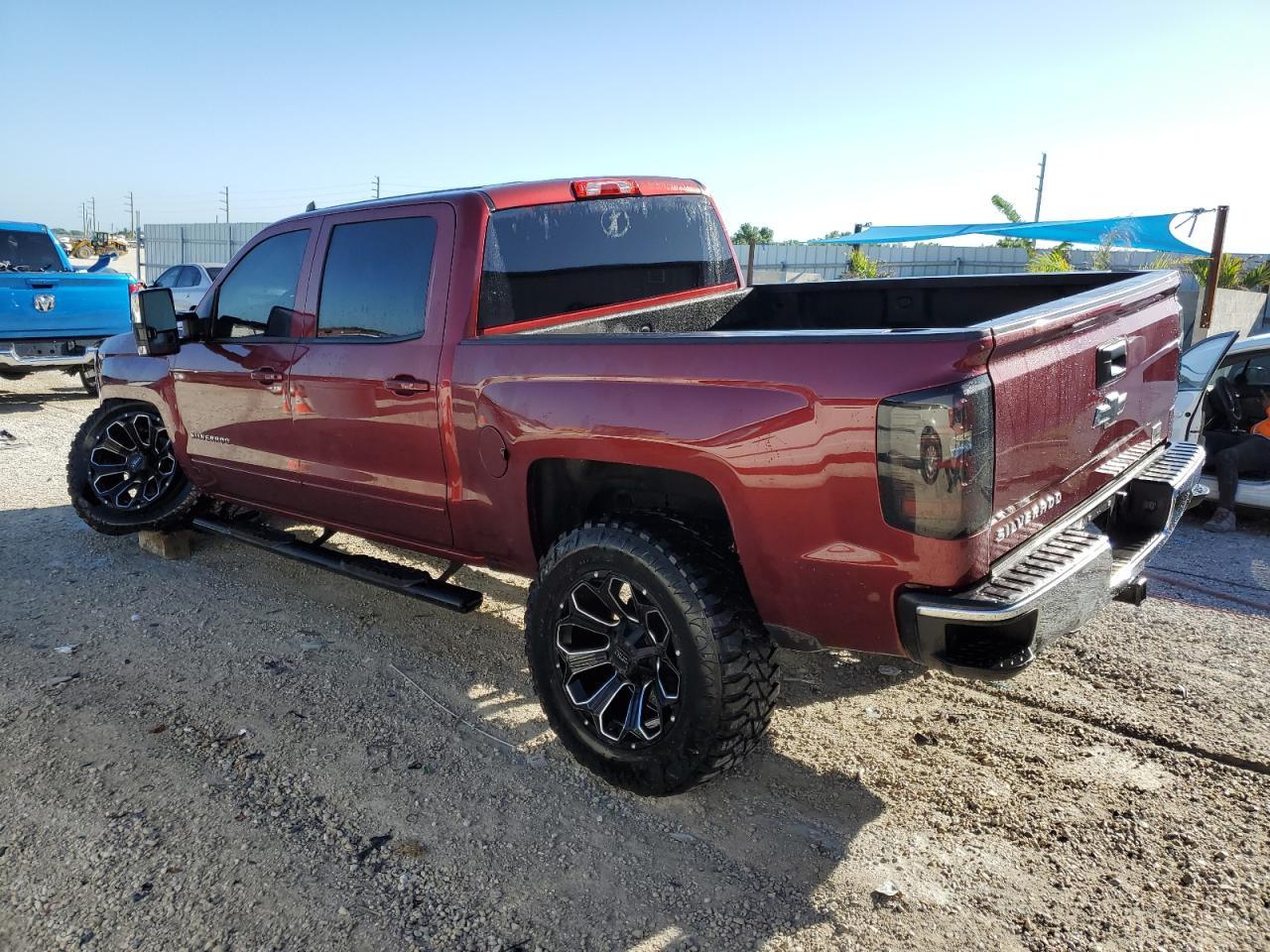 2017 CHEVROLET SILVERADO - Image 2