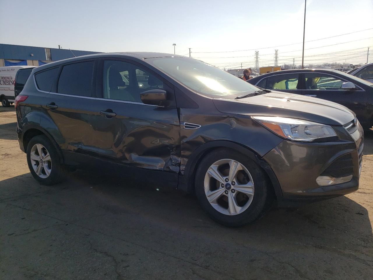 2015 FORD ESCAPE SE - Image 4