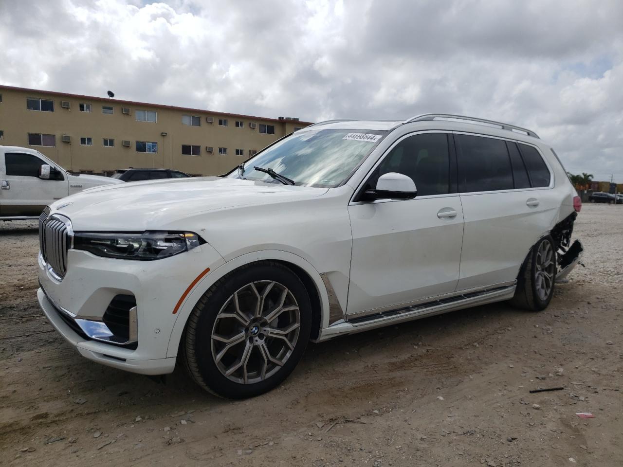 2019 BMW X7 XDRIVE4 car image