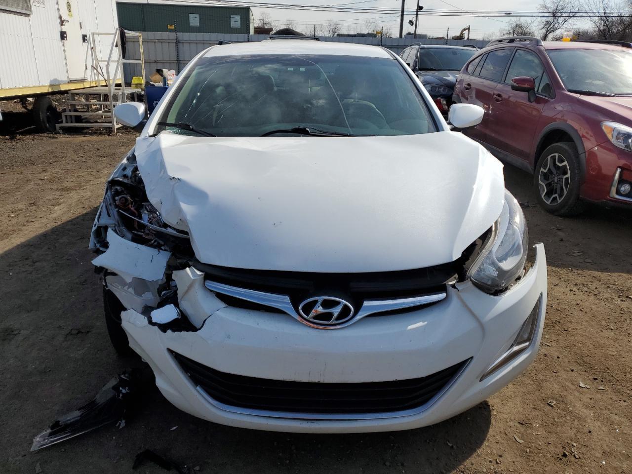 2015 HYUNDAI ELANTRA SE - Фото 5