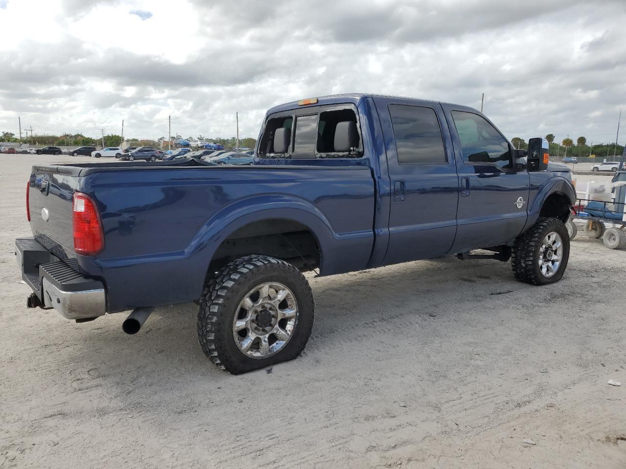 2011 FORD F350 SUPER - Фото 3